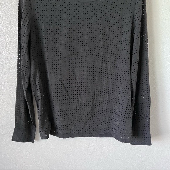 Equipment laser cut Liam top size small - Picture 2 of 10